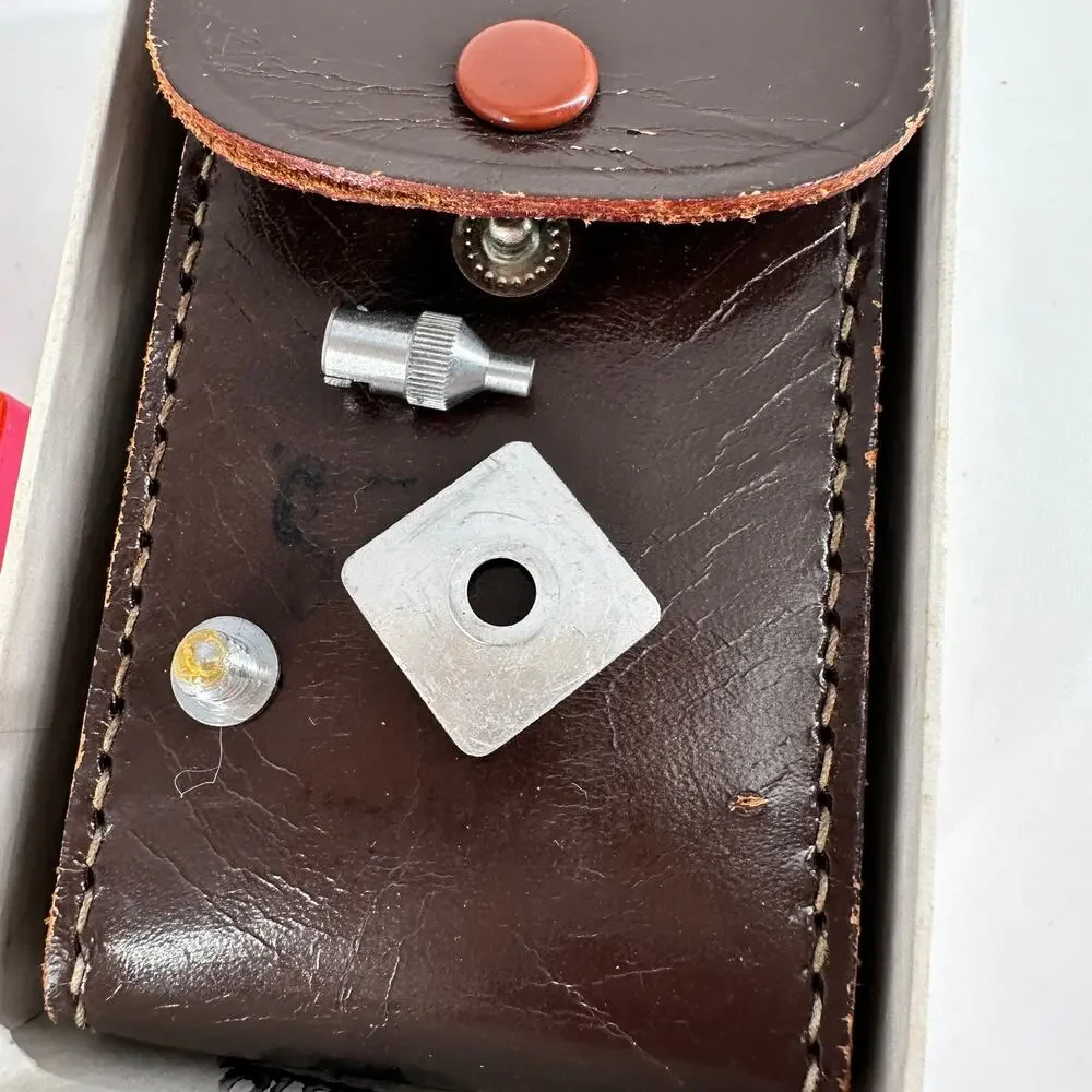 Vintage Taron Pocket Flash Gun B.C. Type w/ Box Leather Case Instructions